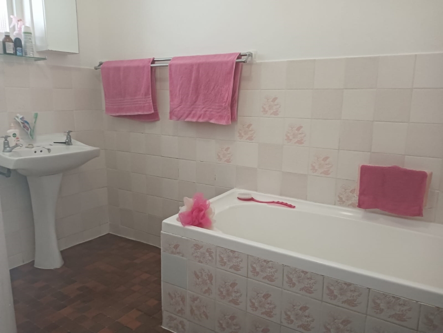 3 Bedroom Property for Sale in Gonubie Eastern Cape